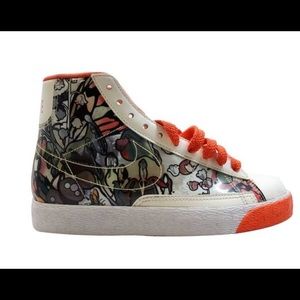 Too big; worn only once.